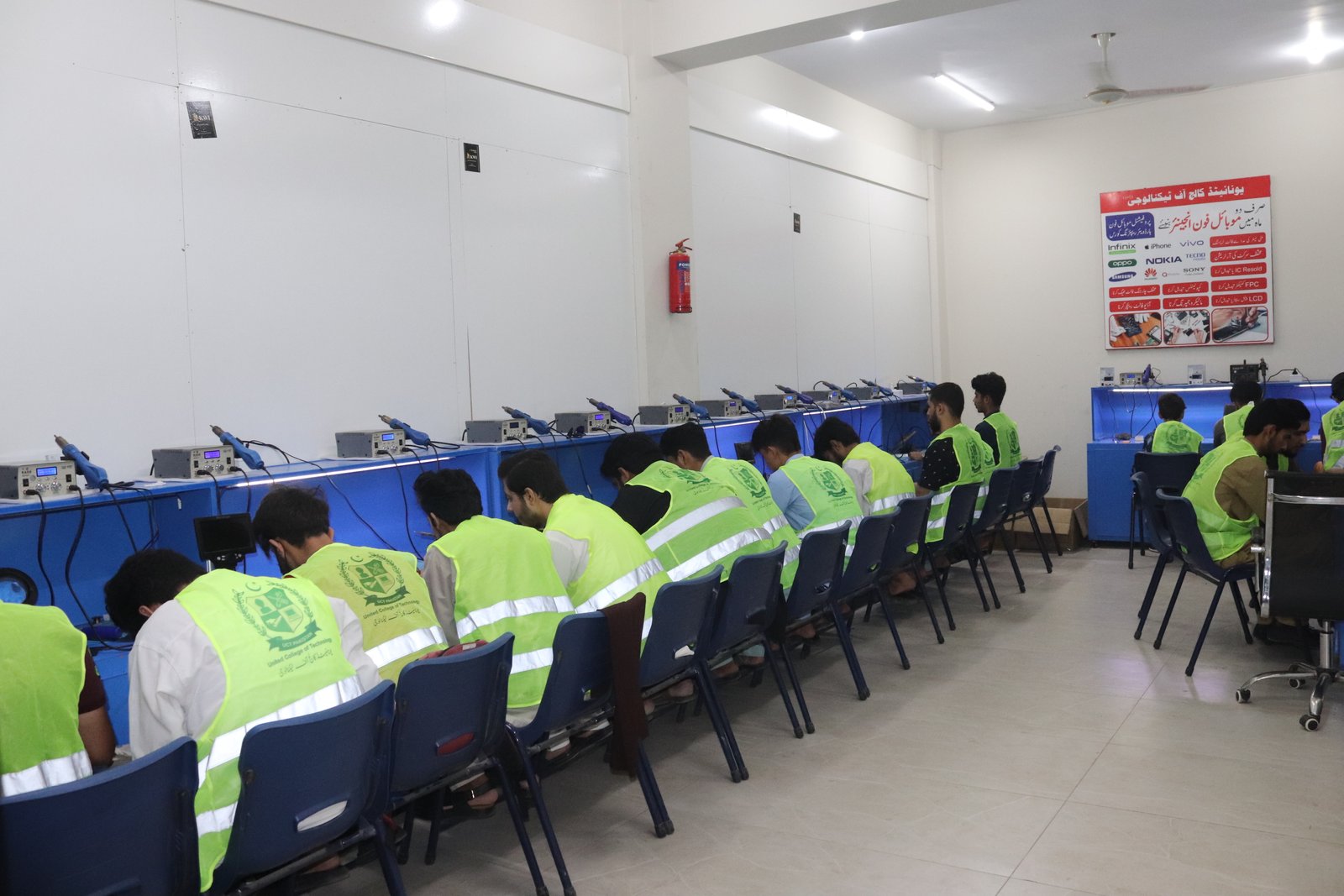 Mobile Repairing Course